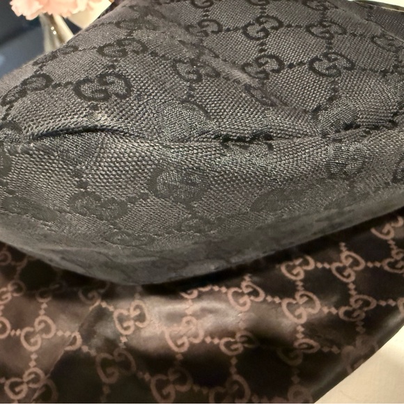 Vintage Gucci Black Bamboo Handle Women's Bag - Picture 12 of 15